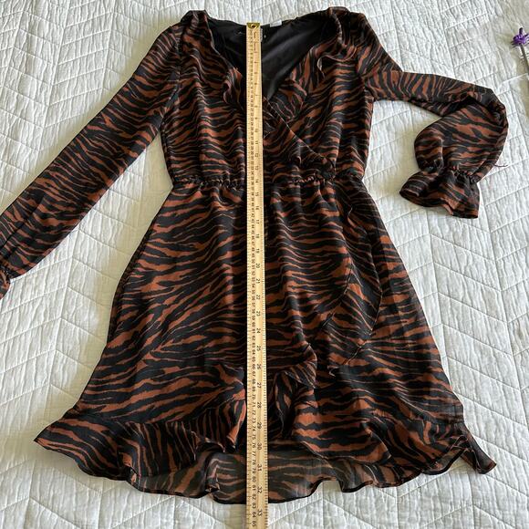 H&M Divided Women’s Animal Print Ruffle Wrap Dress Polyester Brown Black Size 4 - Picture 15 of 15